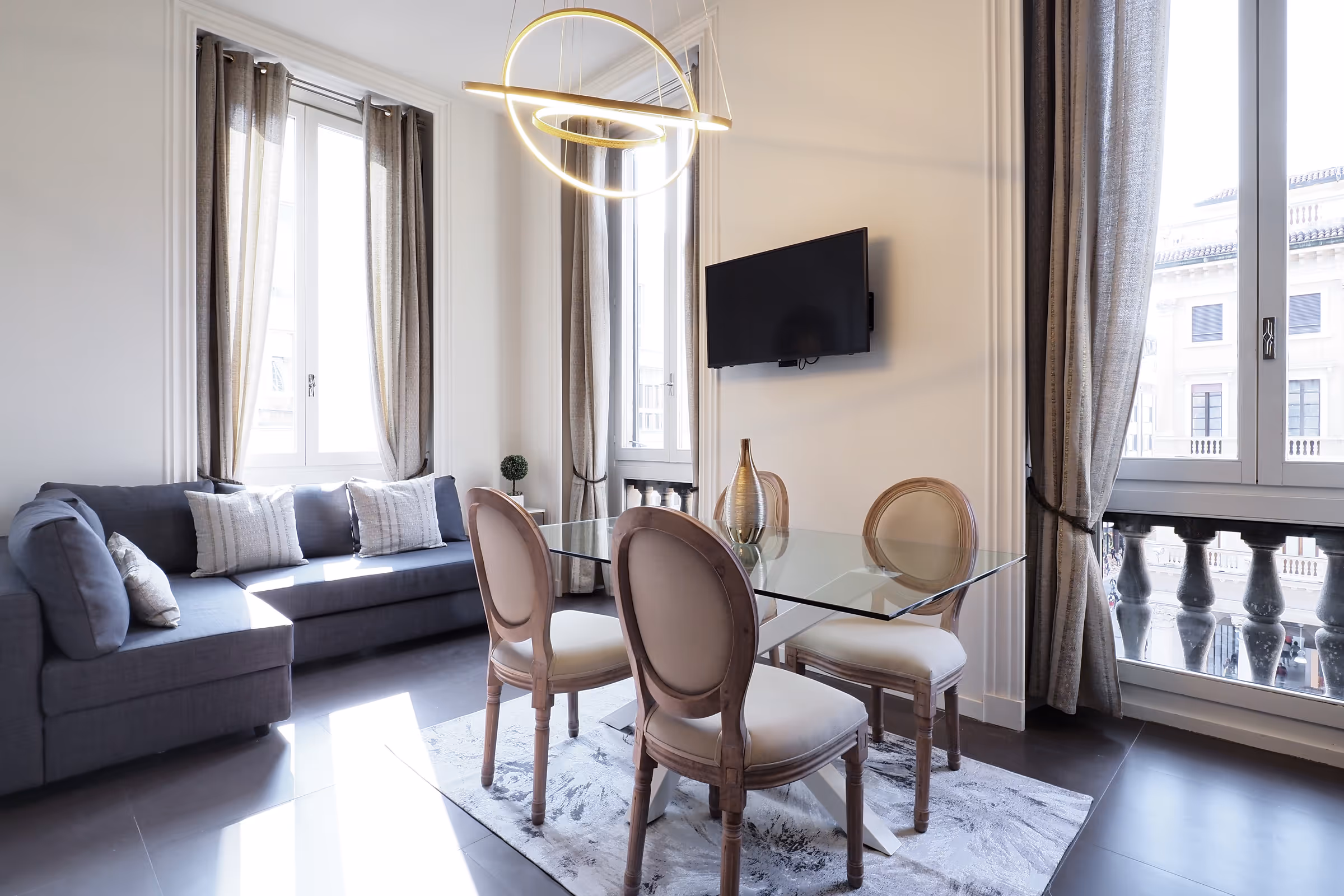 Gestione professionale affitti brevi di lusso a Milano - Alma Property